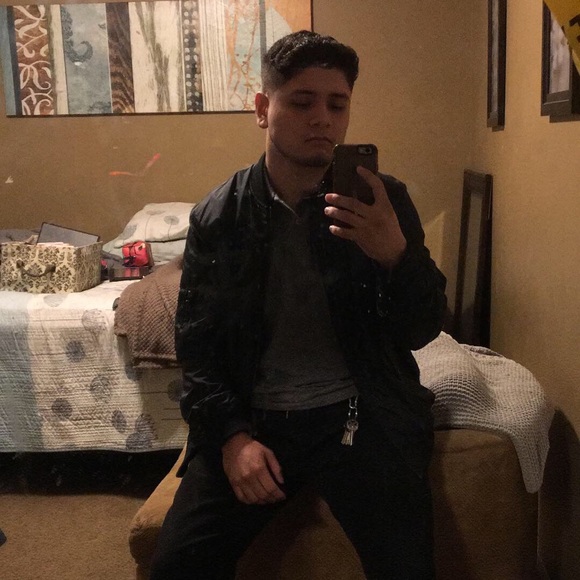 Profile Picture of Erick Bahena (@erickb99) on Poshmark