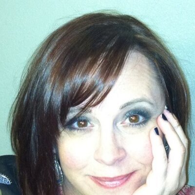 Profile Picture of Stephanie Hodges (@HairByStephH) on Twitter