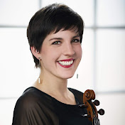 Profile Picture of Julia Loucks (@julialoucks) on Youtube
