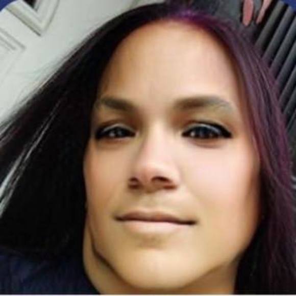 Profile Picture of Ronica Yagdjis (@ronica12661) on Poshmark