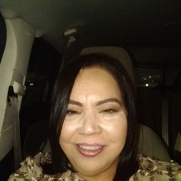 Profile Photo of Veronica Contreras (@veronicacont661) on Poshmark