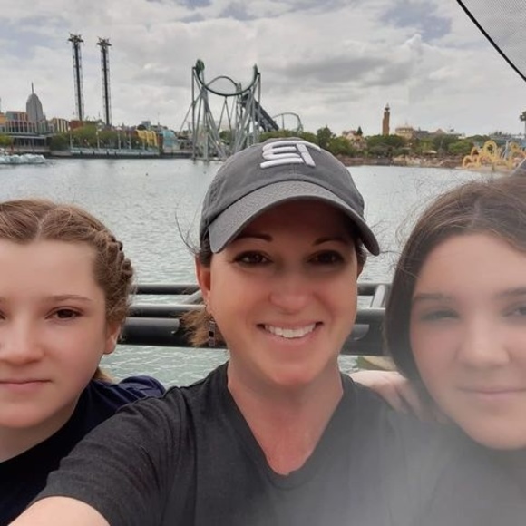 Profile Picture of Bridget Candelmo (@bcandelmo9) on Poshmark