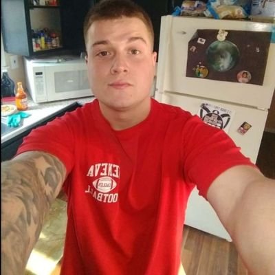 Profile Picture of Jonathan Velazquez (@JMariano33) on Twitter