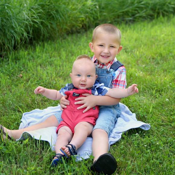 Profile Picture of Cassie Bangert (@cebangert) on Poshmark