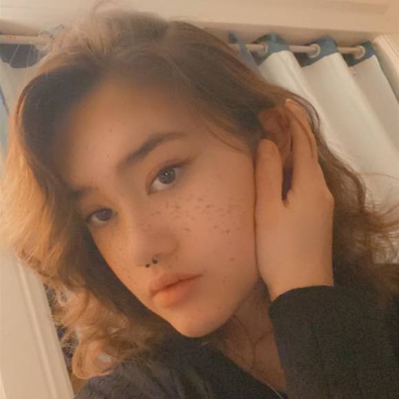 Profile Picture of Francheska Steele (@f_steele) on Poshmark