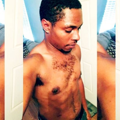 Profile Picture of Victor Robert #UhHuh (@VRobTheDesigner) on Twitter