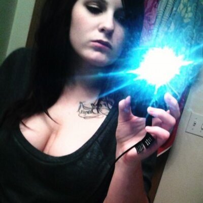 Profile Picture of Renee Weiner (@ReneeDawn1990) on Twitter
