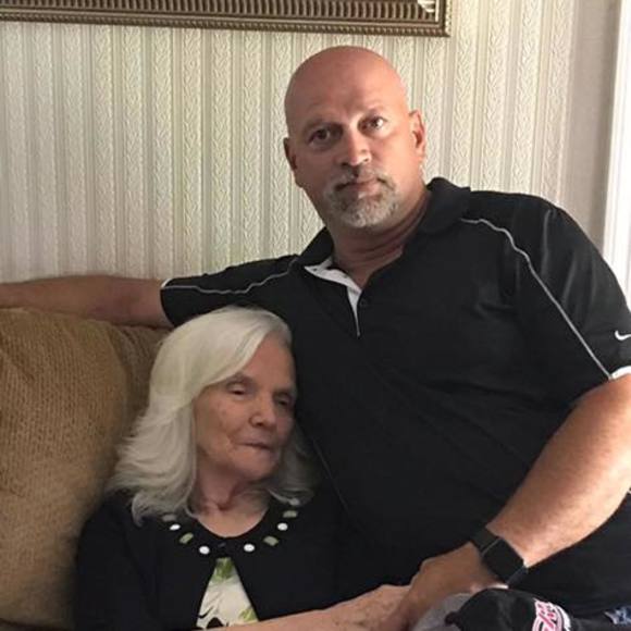 Profile Picture of David Nichols (@davidnichols141) on Poshmark