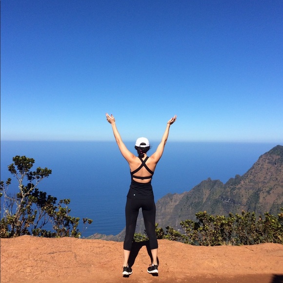 Profile Picture of Kimiko Vecchione (@ktv_103) on Poshmark