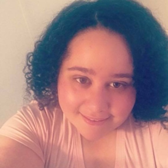 Profile Picture of Jasmine Harper (@jasmineharpe571) on Poshmark