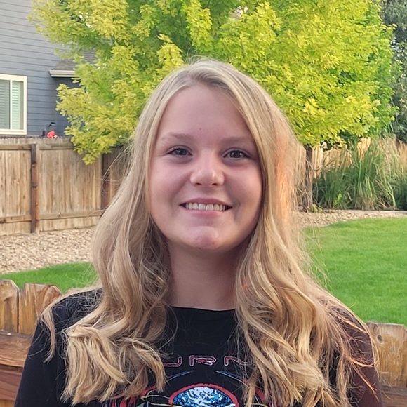 Profile Picture of Brenna Scheffelmaer (@brenna16753) on Poshmark