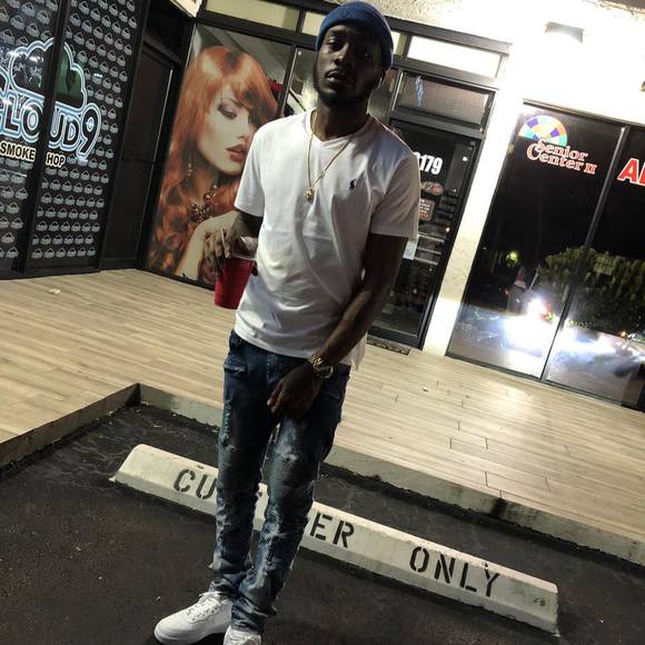 Profile Picture of Fredo James iii (@fredo_j) on Poshmark