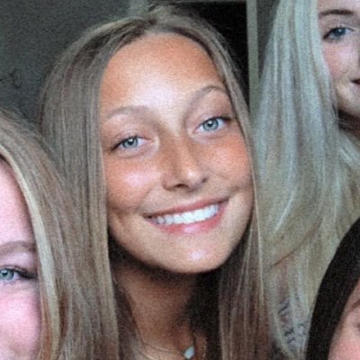 Profile Picture of Kaylyn :) (@kaylyn_dosch) on Twitter