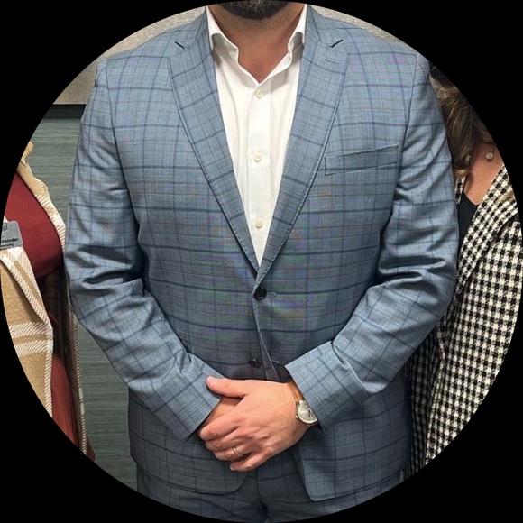 Profile Picture of Bryant Young (@byswardrobe) on Poshmark