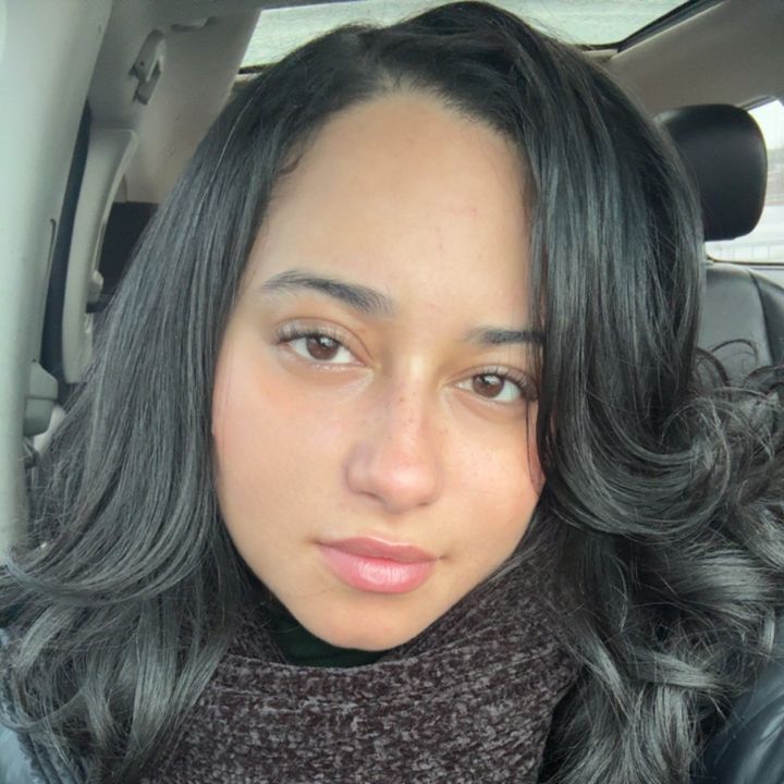 Laura Bello - Tiktok Profile Picture of Laura Bello (@lbello4) on Tiktok