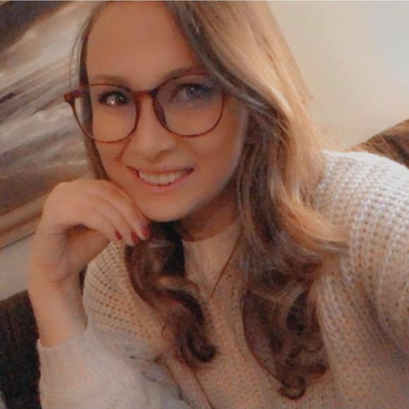 Profile Picture of Mary Sexton (@mms2162) on Poshmark