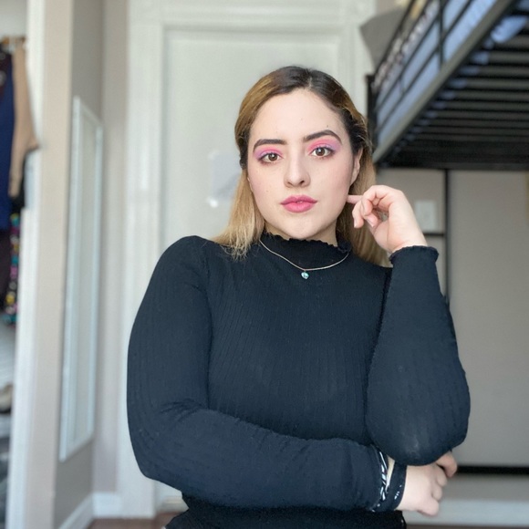 Profile Picture of Sirleny Fallas (@shenyfallas) on Poshmark