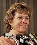 Profile Picture of Ruth Carter Stapletonon Wikipedia