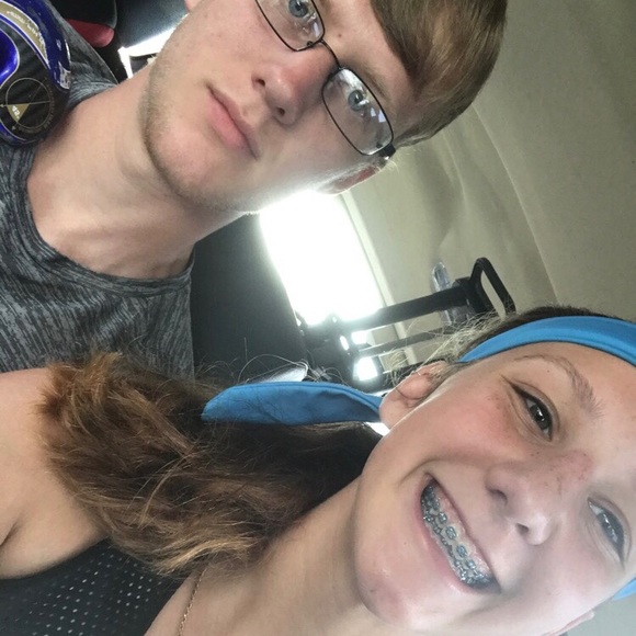 Profile Picture of Haley Stahl (@haley_stahl) on Poshmark