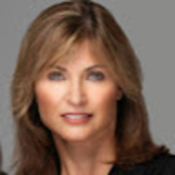 Profile Picture of Cindy Adair (@cindyadairaz) on Poshmark