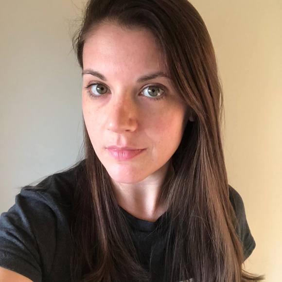 Profile Picture of Sara Teoli (@sararenee32) on Poshmark
