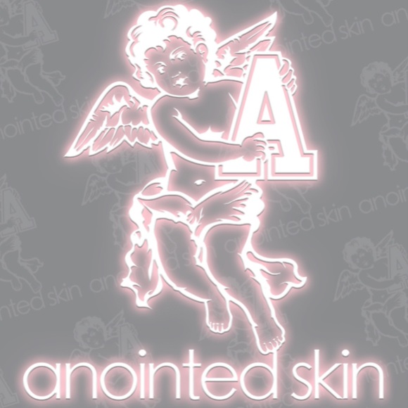 Profile Picture of Amee Widders (@anointedskin) on Poshmark