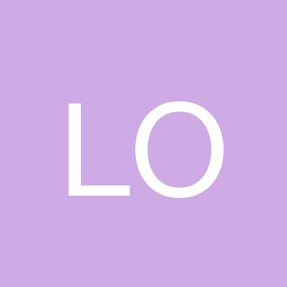 Profile Picture of Lori Odell (@rlmuffin555) on Poshmark