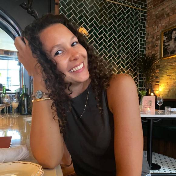 Profile Picture of Renee Goulette (@reneegoulette) on Poshmark