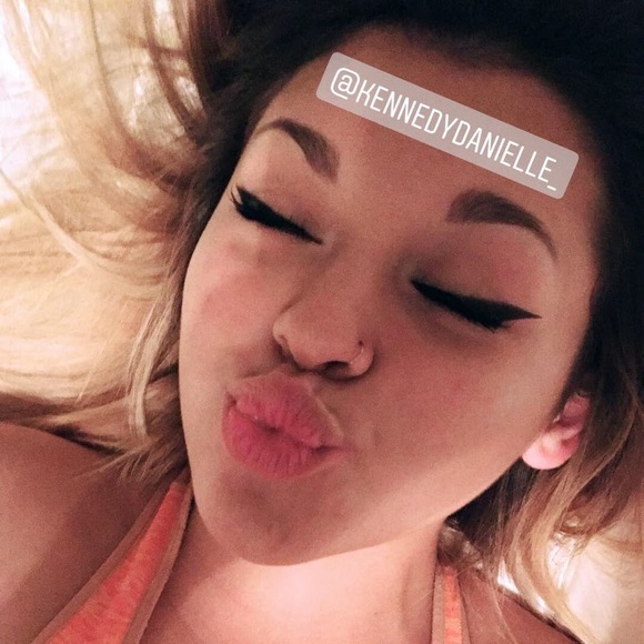 Profile Picture of Kennedy Danielle garcía (@kennedydanie655) on Poshmark