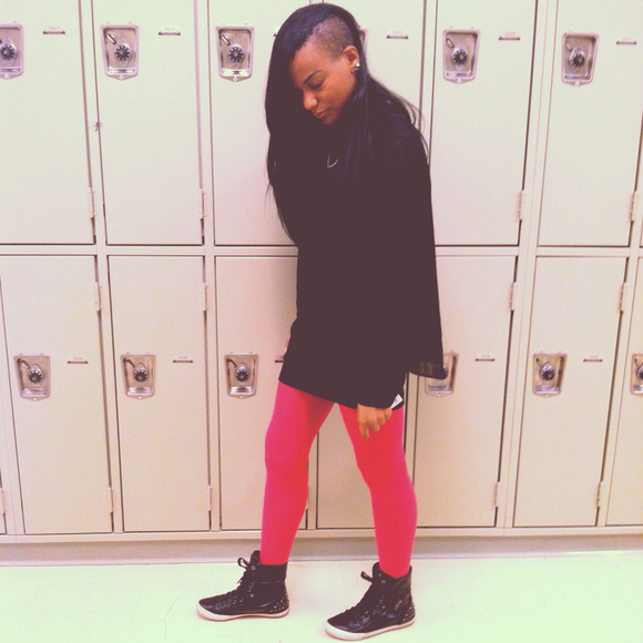 Profile Picture of Mia Patton (@miney_) on Poshmark