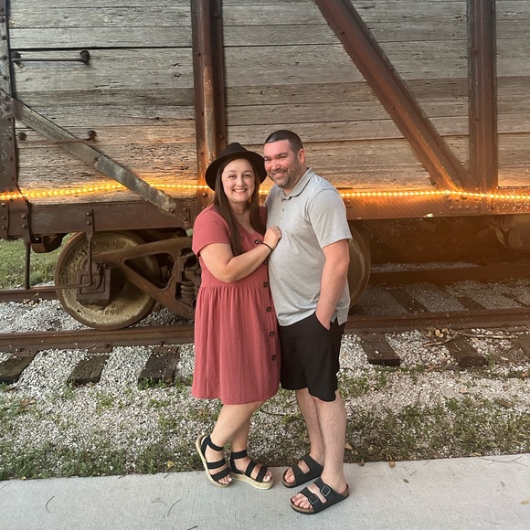 Profile Picture of Jordan Oeland (@jordan_oeland) on Poshmark