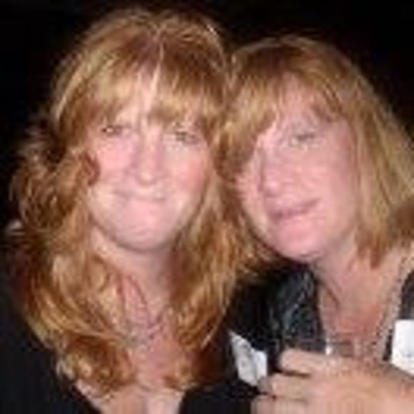 Profile Picture of Heather Borgese (@hlbteach) on Poshmark