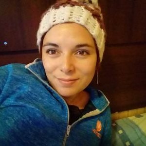 Profile Picture of Lorena Aburto (@Loreleyn87) on Twitter