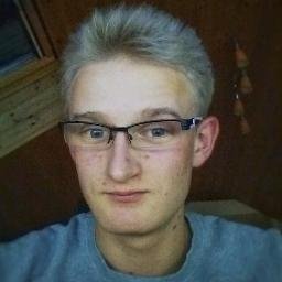 Profile Picture of Dominik (@TriplatDominik) on Twitter