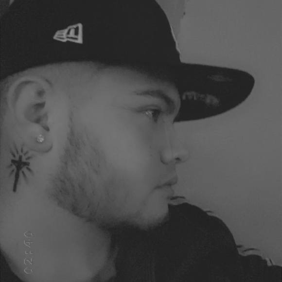 Profile Picture of Oscar Jimenez (@jayninethree) on Poshmark
