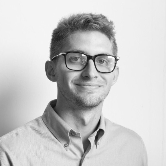 Profile Picture of Matt Loomis (@liloomis) on Poshmark
