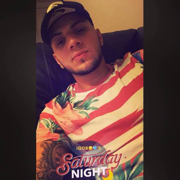 Igor Igão - Poshmark Profile Picture of Igor Igão (@igor02128) on Poshmark