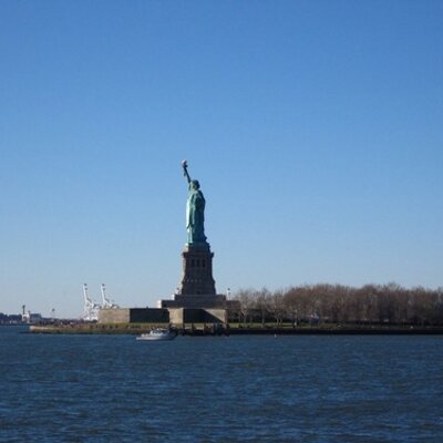 Profile Picture of Daniel Solares (@SolaresDan) on Twitter