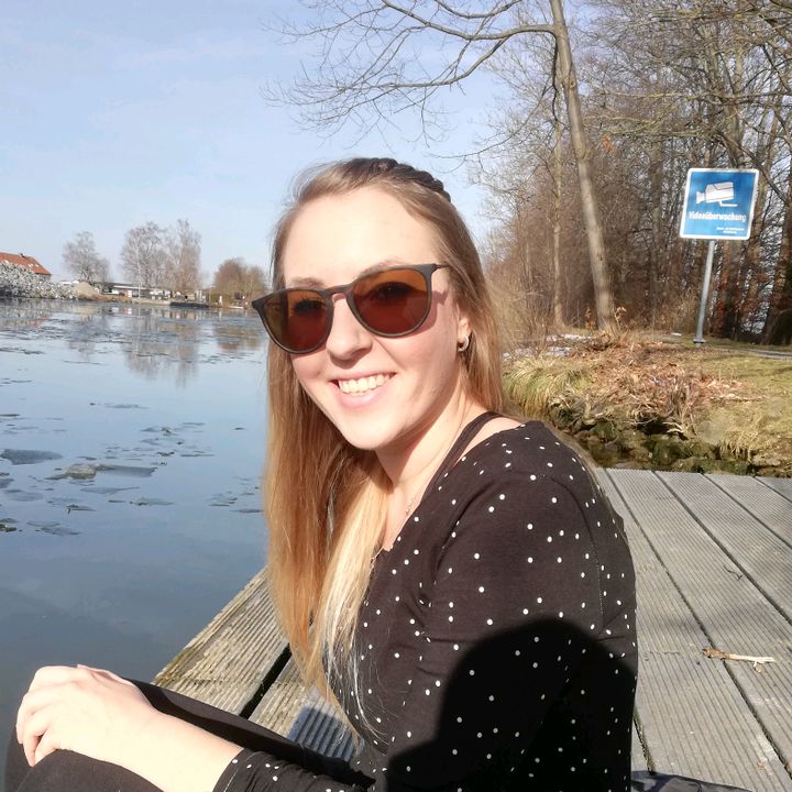 Profile Picture of Jacqueline Link (@jackiieli93) on Tiktok