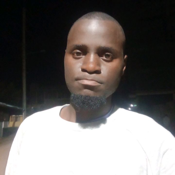 Profile Picture of stevenpeterz (@stevenpeterz) on Tiktok