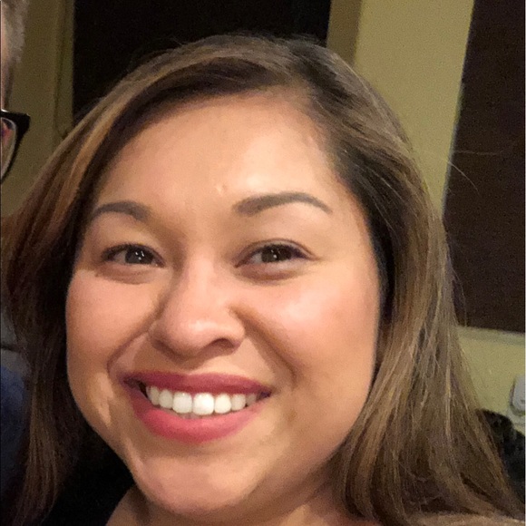Profile Picture of Erika Unruh (@eunruh05) on Poshmark