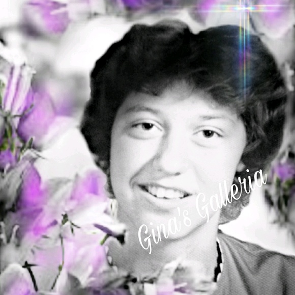 Profile Picture of Deanna Michaca (@deedee102718) on Poshmark