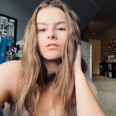 Profile Picture of Hannah Smoot (@hannah_lauren5) on Twitter