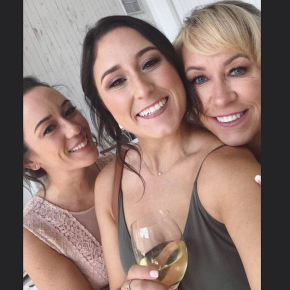 Profile Picture of Sarah Emmott (@saemmott) on Poshmark