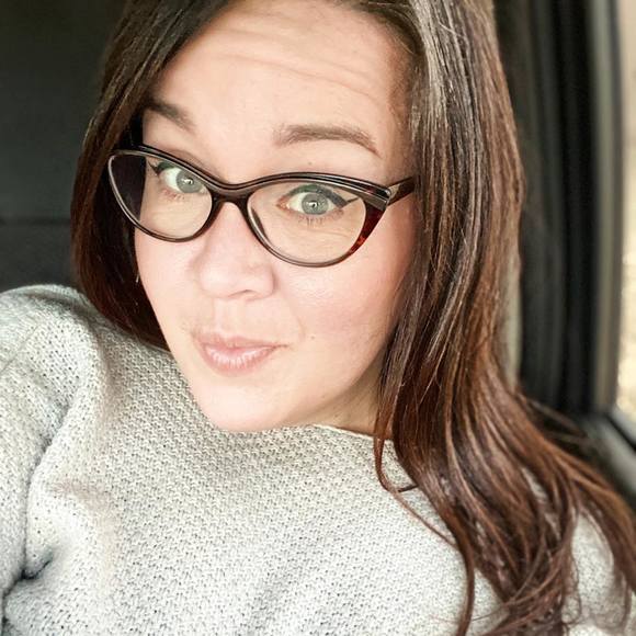 Profile Picture of Emily Coltrain (@emilycoltrain) on Poshmark