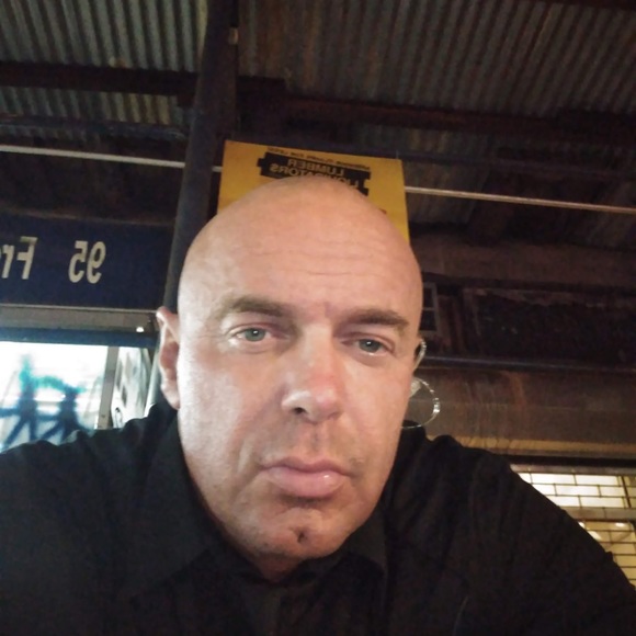 Profile Picture of Dariusz Biela (@usadarek1999) on Poshmark