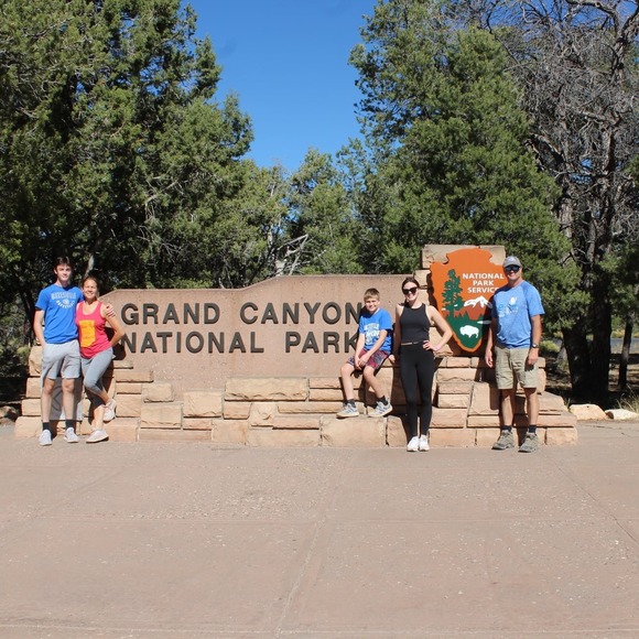 Profile Picture of Wendi Schutte mohr (@wendimohr) on Poshmark