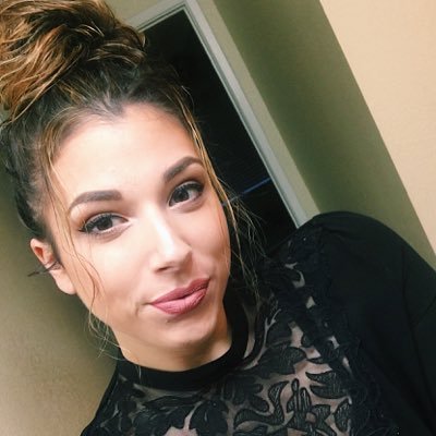 Profile Picture of Tiffany Curtis (@paradisechild__) on Twitter