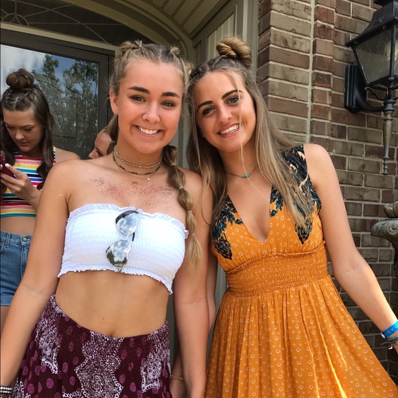 Profile Picture of Riley Ennenbach (@rileyennenbach) on Poshmark