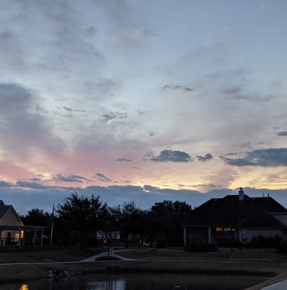 Profile Picture of Kimberley Eccles (@kimberleyeccles) on Poshmark